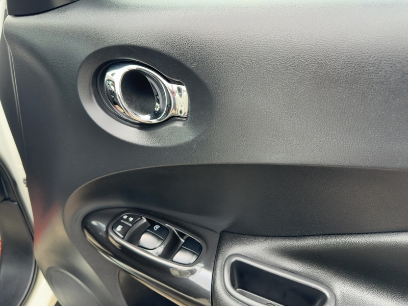 Nissan 1.2 DIG-T BOSE PERSONAL EDITION SUV 5DR PETROL MANUAL SAT NAV BLUETOOTH DAB STEREO CD PLAYER USB INPUT REAR CAMERA ONLY 38000 MILES SH NO ULEZ CHARGE 72-74 Mitcham Road