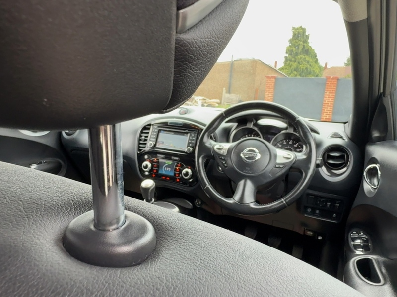 Nissan 1.2 DIG-T BOSE PERSONAL EDITION SUV 5DR PETROL MANUAL SAT NAV BLUETOOTH DAB STEREO CD PLAYER USB INPUT REAR CAMERA ONLY 38000 MILES SH NO ULEZ CHARGE 72-74 Mitcham Road