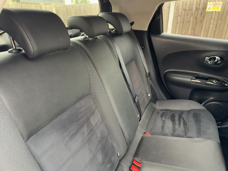 Nissan 1.2 DIG-T BOSE PERSONAL EDITION SUV 5DR PETROL MANUAL SAT NAV BLUETOOTH DAB STEREO CD PLAYER USB INPUT REAR CAMERA ONLY 38000 MILES SH NO ULEZ CHARGE 72-74 Mitcham Road