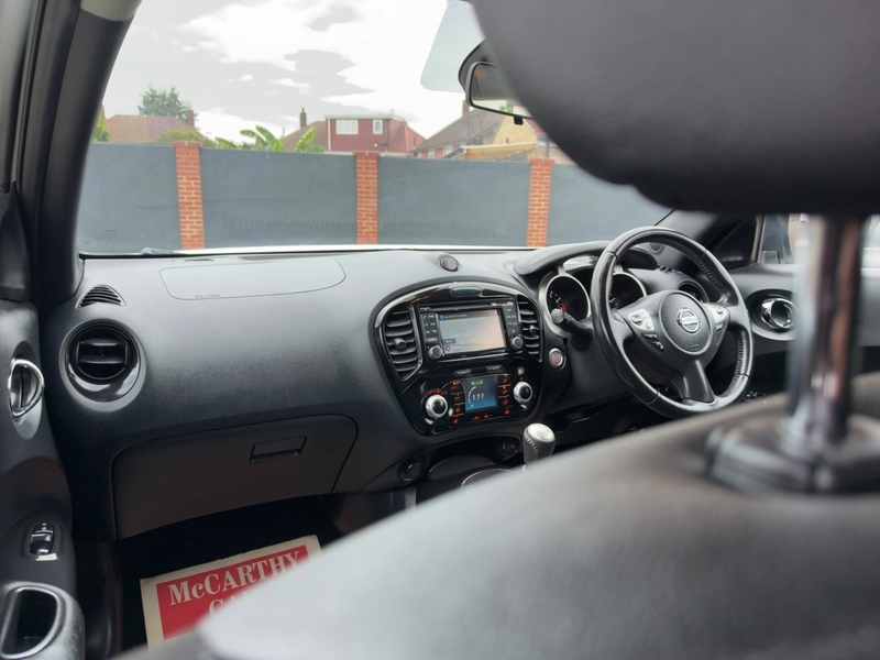 Nissan 1.2 DIG-T BOSE PERSONAL EDITION SUV 5DR PETROL MANUAL SAT NAV BLUETOOTH DAB STEREO CD PLAYER USB INPUT REAR CAMERA ONLY 38000 MILES SH NO ULEZ CHARGE 72-74 Mitcham Road