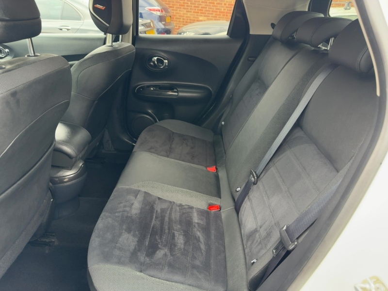 Nissan 1.2 DIG-T BOSE PERSONAL EDITION SUV 5DR PETROL MANUAL SAT NAV BLUETOOTH DAB STEREO CD PLAYER USB INPUT REAR CAMERA ONLY 38000 MILES SH NO ULEZ CHARGE 72-74 Mitcham Road