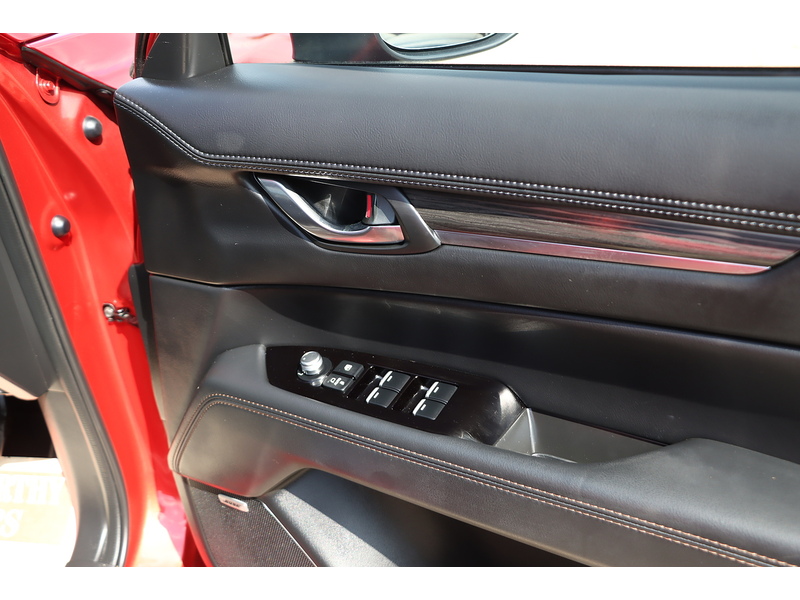 Mazda 2.0 SKYACTIV-G SPORT SUV 5DR PETROL MANUAL SUNROOF HEATED SEATS SATNAV BLUETOOTH APPLE CARPLAY REAR CAM PARKING AIDS JUST 1 OWNER ONLY 28000 MILES FSH 72-74 Mitcham Road