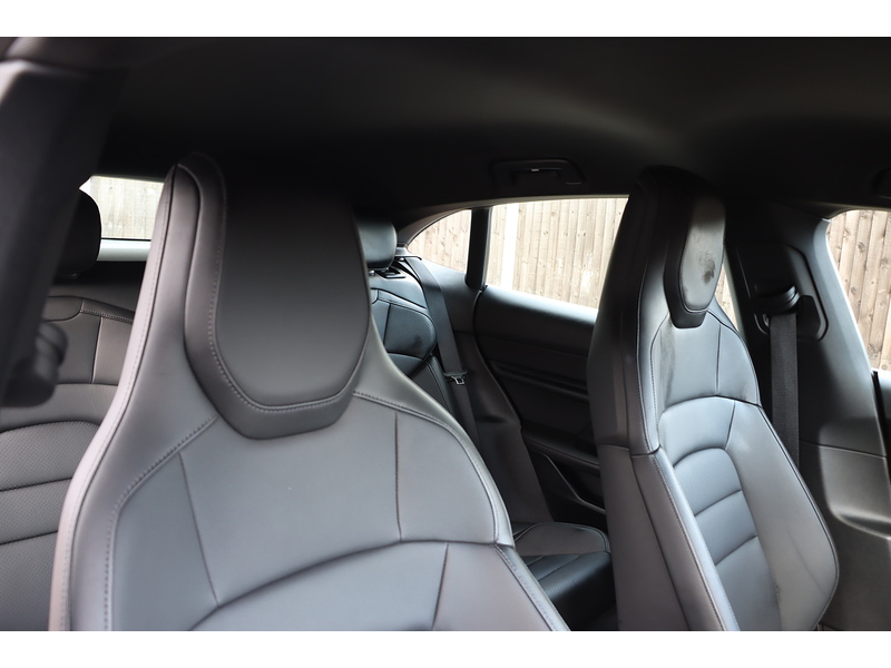 Porsche PERFORMANCE PLUS 93.4KWH 4S CROSS TURISMO 5DR ELECTRIC 4WD AUTO HEATED SEATS SAT NAV BLUETOOTH APPLE CARPLAY REAR CAMERA 1 OWNER ONLY 18000 MILES FSH 72-74 Mitcham Road