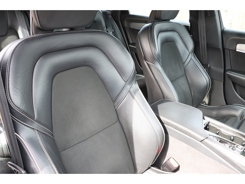 Volvo 2.0 T4 GPF R-DESIGN ESTATE 5DR PETROL AUTO HEATED SEATS SATELLITE NAVIGATION BLUETOOTH DAB STEREO USB INPUT PARKING AIDS 75000 MILES SH NO ULEZ CHARGE 72-74 Mitcham Road