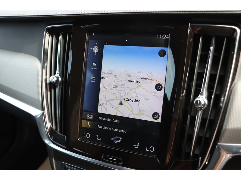 Volvo 2.0 T4 GPF R-DESIGN ESTATE 5DR PETROL AUTO HEATED SEATS SATELLITE NAVIGATION BLUETOOTH DAB STEREO USB INPUT PARKING AIDS 75000 MILES SH NO ULEZ CHARGE 72-74 Mitcham Road