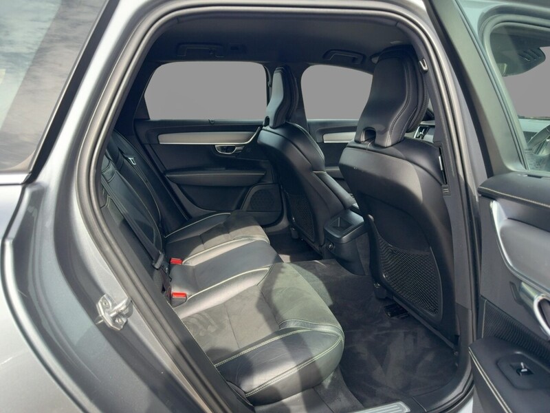 Volvo 2.0 T4 GPF R-DESIGN ESTATE 5DR PETROL AUTO HEATED SEATS SATELLITE NAVIGATION BLUETOOTH DAB STEREO USB INPUT PARKING AIDS 75000 MILES SH NO ULEZ CHARGE 72-74 Mitcham Road