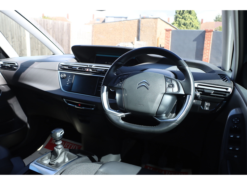 Citroen 1.2 PURETECH SENSE MPV 5DR PETROL EAT8 MANUAL 7 SEATER SATNAV BLUETOOTH APPLE CARPLAY REAR CAMERA PARKING AID 2 OWNERS ONLY 14000 MILES FSH 3 SERVICES 72-74 Mitcham Road