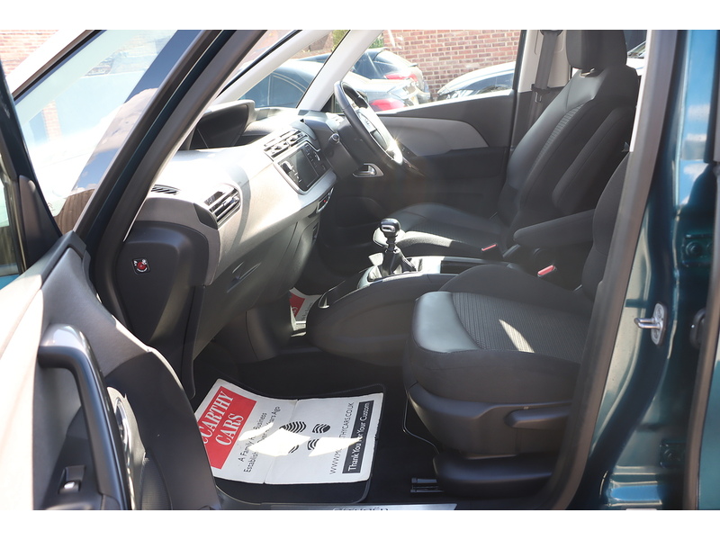 Citroen 1.2 PURETECH SENSE MPV 5DR PETROL EAT8 MANUAL 7 SEATER SATNAV BLUETOOTH APPLE CARPLAY REAR CAMERA PARKING AID 2 OWNERS ONLY 14000 MILES FSH 3 SERVICES 72-74 Mitcham Road