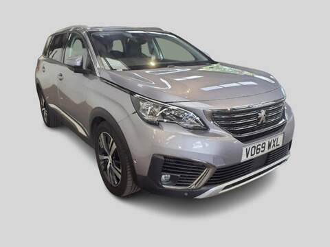 Peugeot 1.2 PURETECH ALLURE SUV 5DR PETROL MANUAL 7 SEATER SATNAV BLUETOOTH DAB RADIO APPLE CARPLAY REAR CAMERA PARKING AIDS JUST 2 OWNERS ONLY 51000 MILES SH