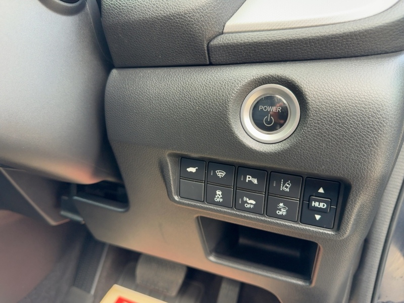 Honda 2.0 H I-MMD EX SUV 5DR PETROL DSG AUTO SUNROOF HEATED SEATS SAT NAV DAB STEREO REAR CAMERA PARKING AIDS JUST 1 OWNER ONLY 40000 MILES FSH 5 SERVICES 72-74 Mitcham Road