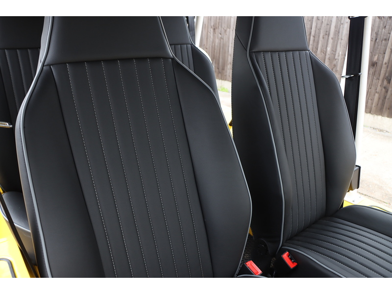 MOKE 0.0 4DR CONVERTIBLE ELECTRIC BLUETOOTH WITH MUSIC STREAMING DAB STEREO JUST 1 PRIVATE OWNER FROM NEW ONLY 35 MILES NO ULEZ CHARGE 72-74 Mitcham Road