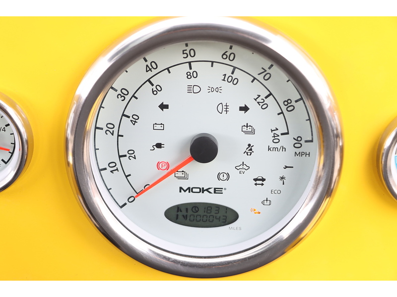 MOKE 0.0 4DR CONVERTIBLE ELECTRIC BLUETOOTH WITH MUSIC STREAMING DAB STEREO JUST 1 PRIVATE OWNER FROM NEW ONLY 35 MILES NO ULEZ CHARGE 72-74 Mitcham Road