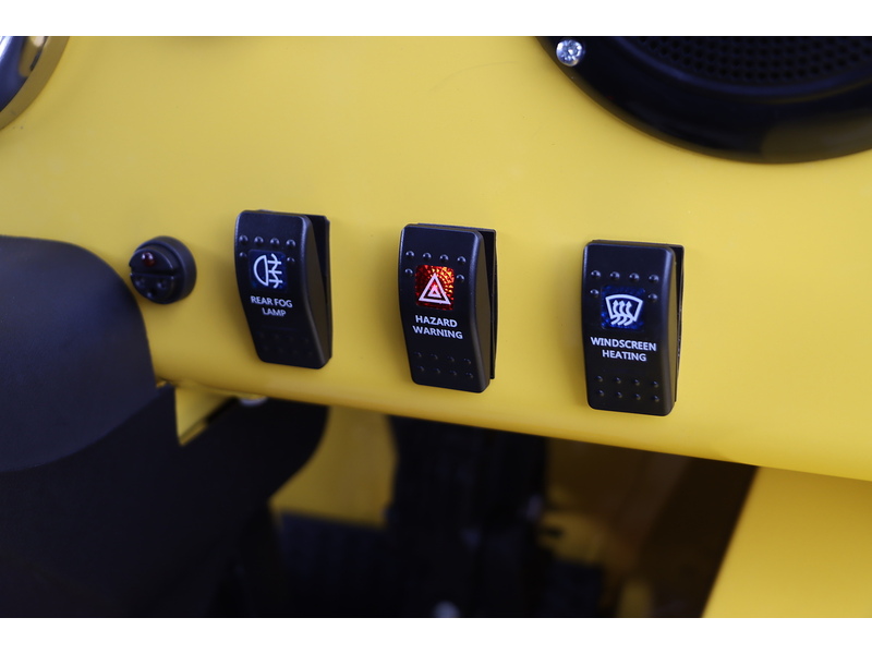 MOKE 0.0 4DR CONVERTIBLE ELECTRIC BLUETOOTH WITH MUSIC STREAMING DAB STEREO JUST 1 PRIVATE OWNER FROM NEW ONLY 35 MILES NO ULEZ CHARGE 72-74 Mitcham Road