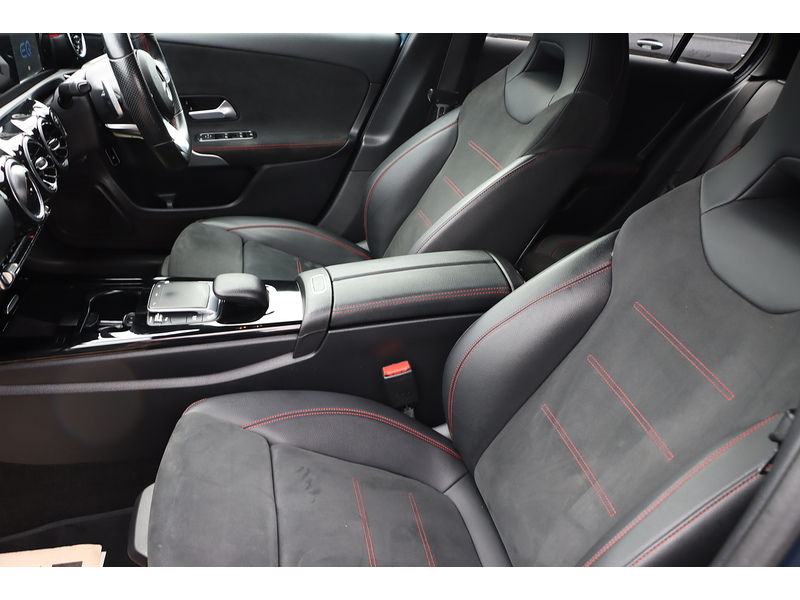 Mercedes-Benz A250E 1.3 15.6KWH AMG LINE HATCHBACK 5DR PETROL PLUG-IN HYBRID AUTO HEATED SEATS SAT NAV BLUETOOTH DAB STEREO REAR CAMERA JUST 1 OWNER 71000 MILES FSH 72-74 Mitcham Road
