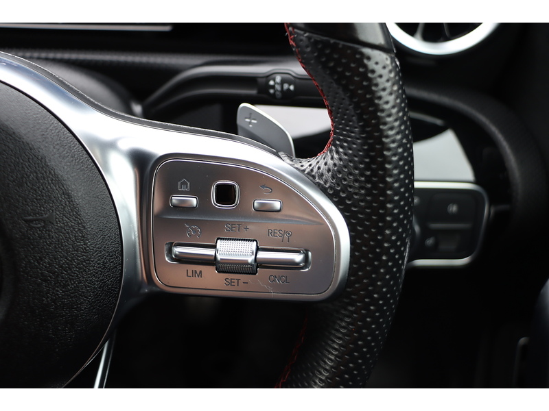 Mercedes-Benz A250E 1.3 15.6KWH AMG LINE HATCHBACK 5DR PETROL PLUG-IN HYBRID AUTO HEATED SEATS SAT NAV BLUETOOTH DAB STEREO REAR CAMERA JUST 1 OWNER 71000 MILES FSH 72-74 Mitcham Road