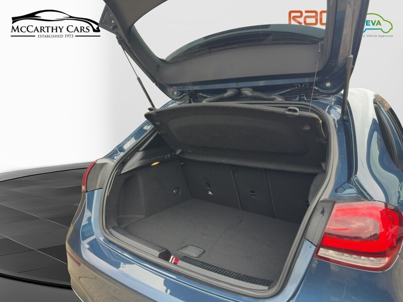 Mercedes-Benz A250E 1.3 15.6KWH AMG LINE HATCHBACK 5DR PETROL PLUG-IN HYBRID AUTO HEATED SEATS SAT NAV BLUETOOTH DAB STEREO REAR CAMERA JUST 1 OWNER 71000 MILES FSH 72-74 Mitcham Road