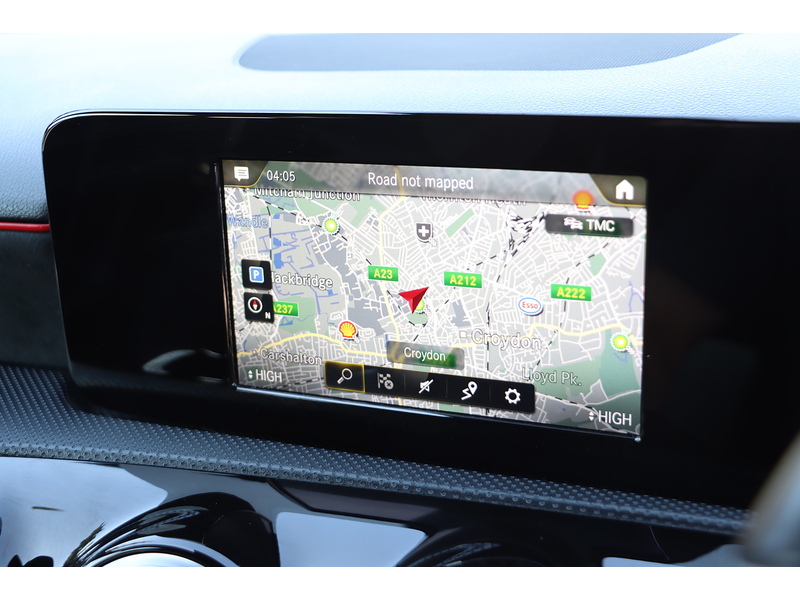 Mercedes-Benz A250E 1.3 15.6KWH AMG LINE HATCHBACK 5DR PETROL PLUG-IN HYBRID AUTO HEATED SEATS SAT NAV BLUETOOTH DAB STEREO REAR CAMERA JUST 1 OWNER 71000 MILES FSH 72-74 Mitcham Road