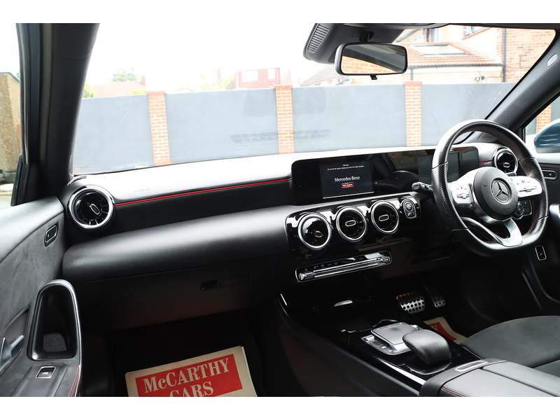 Mercedes-Benz A250E 1.3 15.6KWH AMG LINE HATCHBACK 5DR PETROL PLUG-IN HYBRID AUTO HEATED SEATS SAT NAV BLUETOOTH DAB STEREO REAR CAMERA JUST 1 OWNER 71000 MILES FSH 72-74 Mitcham Road