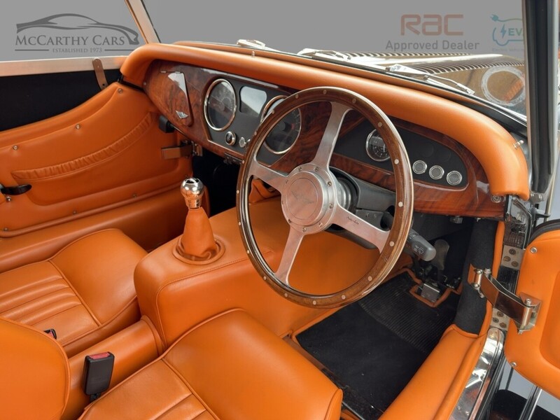 Morgan 3000 3700 2DR CONVERTIBLE PETROL MANUAL CONVERTIBLE ROOF BLUETOOTH STEREO CD PLAYER AUX/USB INPUT ONLY 18000 MILES SH NO ULEZ CHARGE 72-74 Mitcham Road