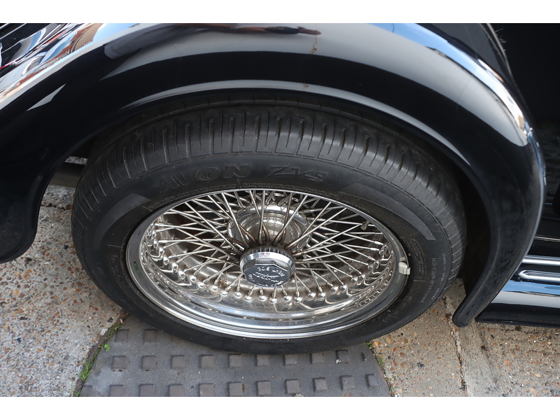 Morgan 3000 3700 2DR CONVERTIBLE PETROL MANUAL CONVERTIBLE ROOF BLUETOOTH STEREO CD PLAYER AUX/USB INPUT ONLY 18000 MILES SH NO ULEZ CHARGE 72-74 Mitcham Road