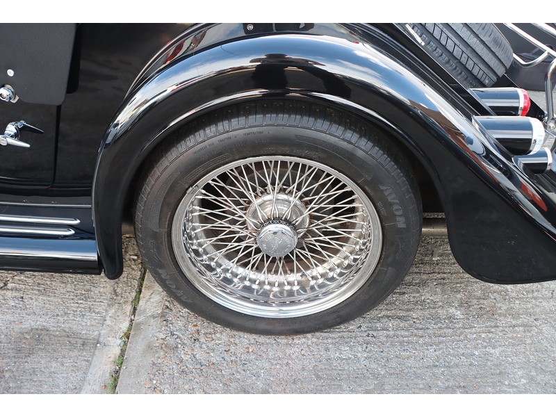 Morgan 3000 3700 2DR CONVERTIBLE PETROL MANUAL CONVERTIBLE ROOF BLUETOOTH STEREO CD PLAYER AUX/USB INPUT ONLY 18000 MILES SH NO ULEZ CHARGE 72-74 Mitcham Road