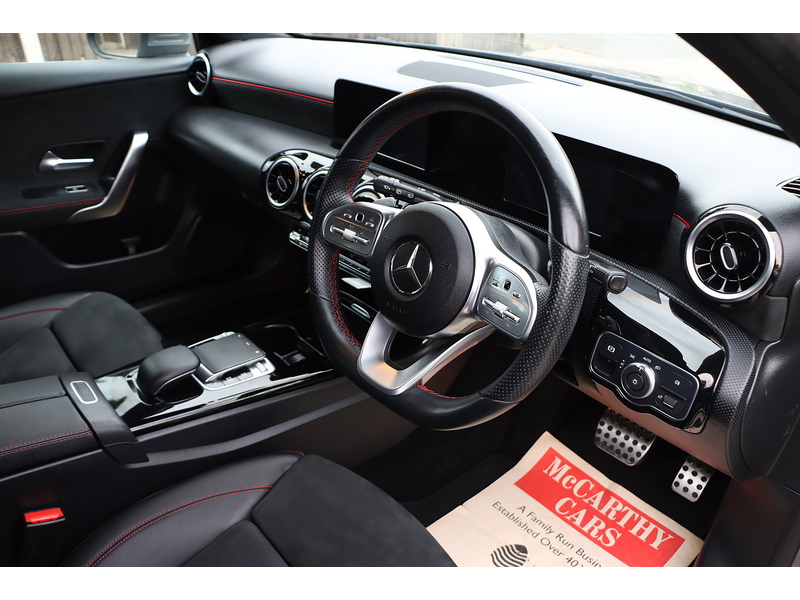 Mercedes-Benz A200 1.3 AMG LINE HATCHBACK 5DR PETROL 7G-DCT AUTO SAT NAV BLUETOOTH DAB STEREO PARKING AIDS JUST 2 OWNERS SAME OWNER FOR 3 YEARS ONLY 51000 MILES SH 72-74 Mitcham Road