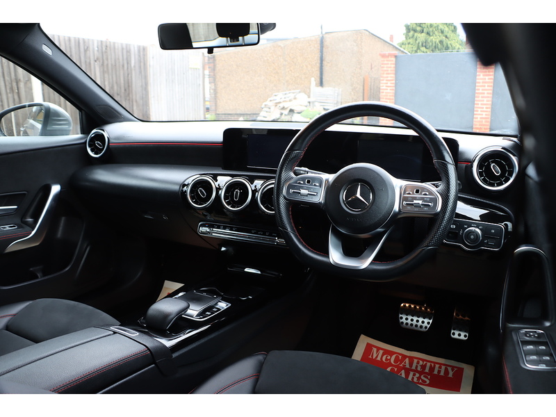 Mercedes-Benz A200 1.3 AMG LINE HATCHBACK 5DR PETROL 7G-DCT AUTO SAT NAV BLUETOOTH DAB STEREO PARKING AIDS JUST 2 OWNERS SAME OWNER FOR 3 YEARS ONLY 51000 MILES SH 72-74 Mitcham Road