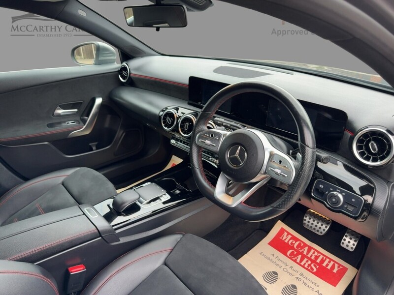 Mercedes-Benz A200 1.3 AMG LINE HATCHBACK 5DR PETROL 7G-DCT AUTO SAT NAV BLUETOOTH DAB STEREO PARKING AIDS JUST 2 OWNERS SAME OWNER FOR 3 YEARS ONLY 51000 MILES SH 72-74 Mitcham Road