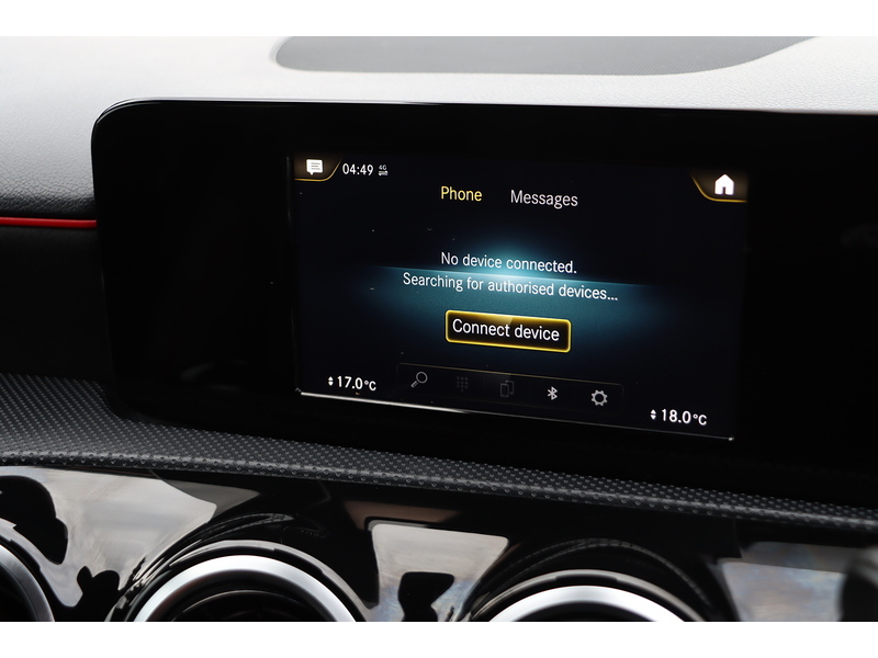 Mercedes-Benz A200 1.3 AMG LINE HATCHBACK 5DR PETROL 7G-DCT AUTO SAT NAV BLUETOOTH DAB STEREO PARKING AIDS JUST 2 OWNERS SAME OWNER FOR 3 YEARS ONLY 51000 MILES SH 72-74 Mitcham Road