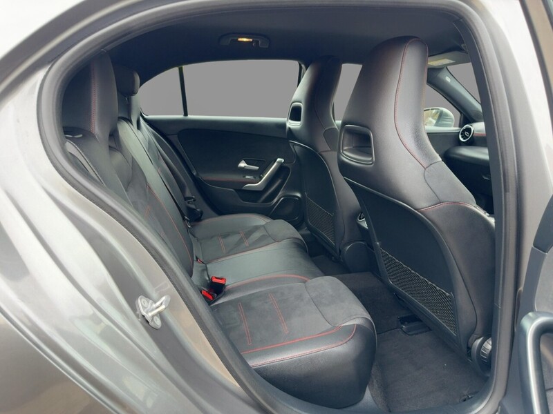 Mercedes-Benz A200 1.3 AMG LINE HATCHBACK 5DR PETROL 7G-DCT AUTO SAT NAV BLUETOOTH DAB STEREO PARKING AIDS JUST 2 OWNERS SAME OWNER FOR 3 YEARS ONLY 51000 MILES SH 72-74 Mitcham Road