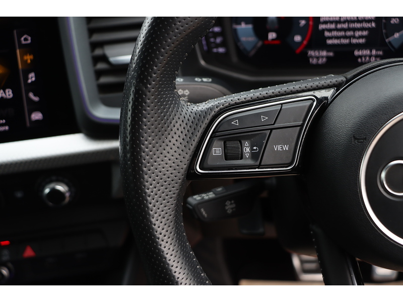 Audi 1.5 TFSI 35 S LINE SPORTBACK 5DR PETROL S TRONIC AUTO HEATED SEATS SATNAV BLUETOOTH DAB RADIO APPLE CARPLAY PARKING AIDS JUST 2 OWNERS 75000 MILES FSH 72-74 Mitcham Road