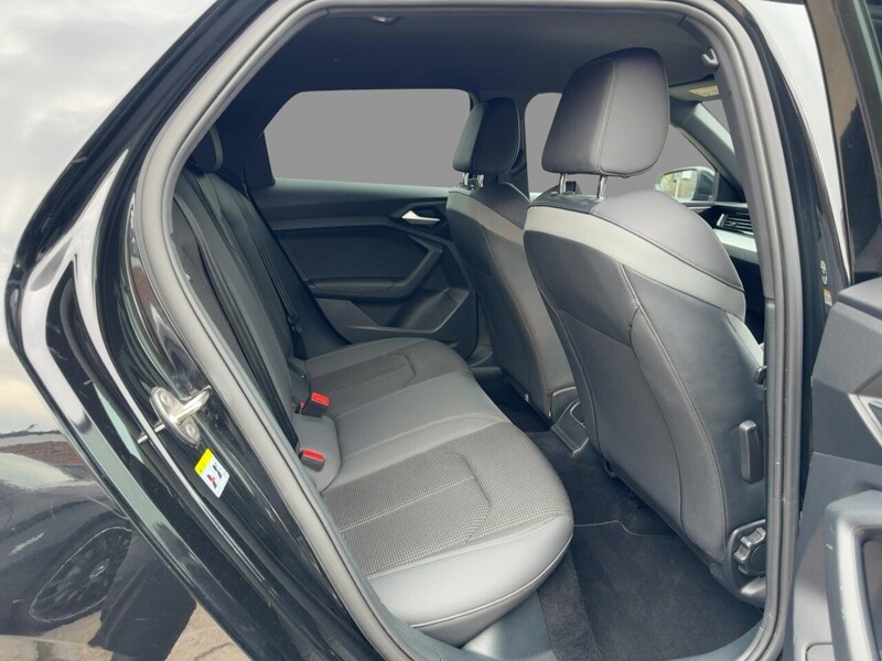 Audi 1.5 TFSI 35 S LINE SPORTBACK 5DR PETROL S TRONIC AUTO HEATED SEATS SATNAV BLUETOOTH DAB RADIO APPLE CARPLAY PARKING AIDS JUST 2 OWNERS 75000 MILES FSH 72-74 Mitcham Road