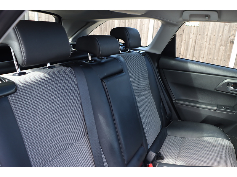 Toyota 1.8 VVT-H EXCEL TOURING SPORTS 5DR PETROL HYBRID CVT AUTO PAN ROOF HEATED SEATS SATNAV BLUETOOTH REAR CAM ONLY 60000 MILES FSH 8 SERVICES £20 ROAD TAX 72-74 Mitcham Road