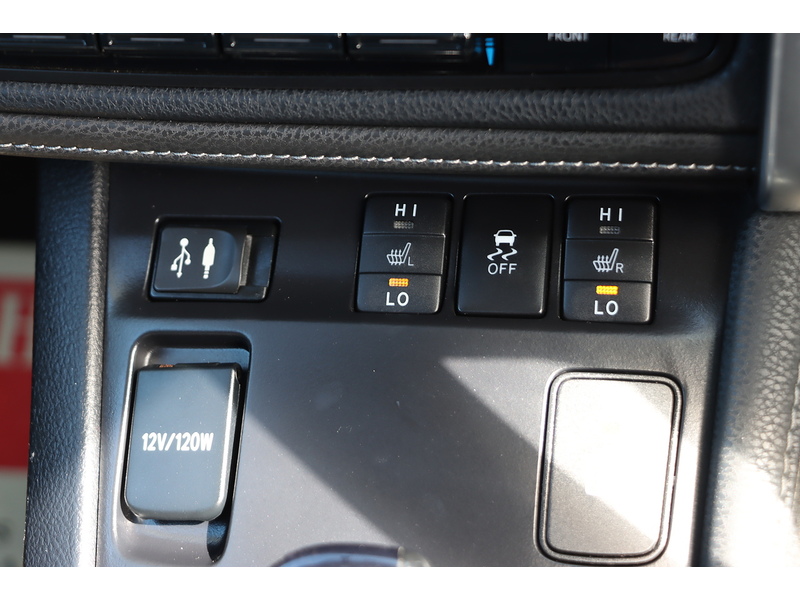 Toyota 1.8 VVT-H EXCEL TOURING SPORTS 5DR PETROL HYBRID CVT AUTO PAN ROOF HEATED SEATS SATNAV BLUETOOTH REAR CAM ONLY 60000 MILES FSH 8 SERVICES £20 ROAD TAX 72-74 Mitcham Road