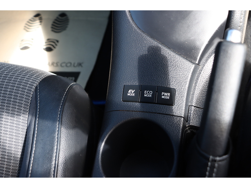 Toyota 1.8 VVT-H EXCEL TOURING SPORTS 5DR PETROL HYBRID CVT AUTO PAN ROOF HEATED SEATS SATNAV BLUETOOTH REAR CAM ONLY 60000 MILES FSH 8 SERVICES £20 ROAD TAX 72-74 Mitcham Road