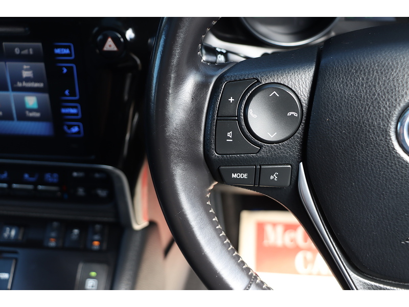 Toyota 1.8 VVT-H EXCEL TOURING SPORTS 5DR PETROL HYBRID CVT AUTO PAN ROOF HEATED SEATS SATNAV BLUETOOTH REAR CAM ONLY 60000 MILES FSH 8 SERVICES £20 ROAD TAX 72-74 Mitcham Road