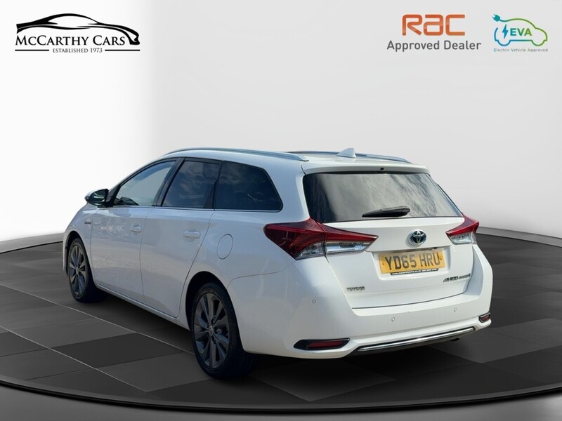 Toyota 1.8 VVT-H EXCEL TOURING SPORTS 5DR PETROL HYBRID CVT AUTO PAN ROOF HEATED SEATS SATNAV BLUETOOTH REAR CAM ONLY 60000 MILES FSH 8 SERVICES £20 ROAD TAX 72-74 Mitcham Road