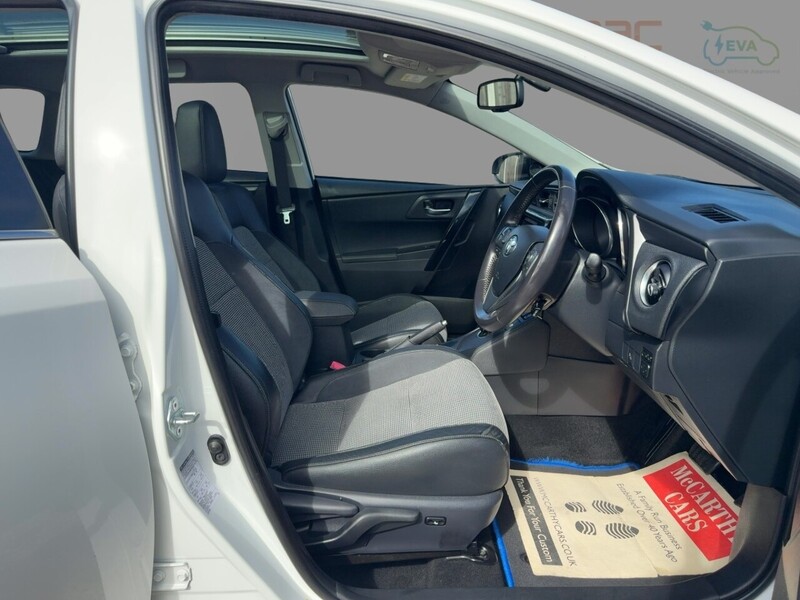 Toyota 1.8 VVT-H EXCEL TOURING SPORTS 5DR PETROL HYBRID CVT AUTO PAN ROOF HEATED SEATS SATNAV BLUETOOTH REAR CAM ONLY 60000 MILES FSH 8 SERVICES £20 ROAD TAX 72-74 Mitcham Road