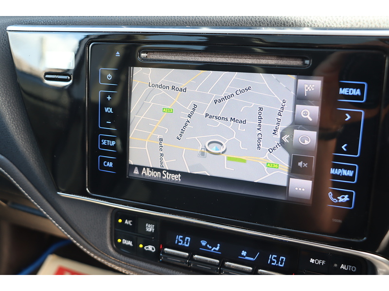 Toyota 1.8 VVT-H EXCEL TOURING SPORTS 5DR PETROL HYBRID CVT AUTO PAN ROOF HEATED SEATS SATNAV BLUETOOTH REAR CAM ONLY 60000 MILES FSH 8 SERVICES £20 ROAD TAX 72-74 Mitcham Road