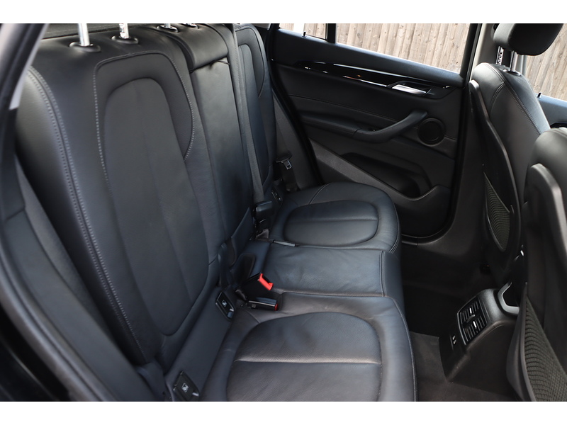 BMW 2.0 20I XLINE SUV 5DR PETROL XDRIVE AUTO HEATED SEATS SAT NAV BLUETOOTH DAB STEREO APPLE CARPLAY PARKING AIDS JUST 1 OWNER 71000 MILES FSH 8 SERVICES 72-74 Mitcham Road