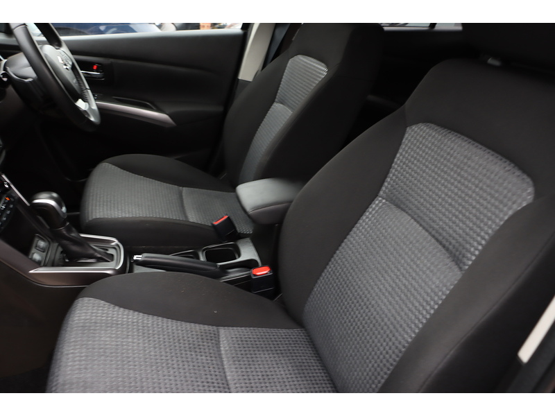 Suzuki 1.5H MOTION SUV 5DR PETROL HYBRID AGS AUTO HEATED SEATS SATNAV DAB STEREO APPLE CARPLAY REAR CAMERA PARKING AIDS 1 OWNER FROM NEW ONLY 12000 MILES FSH 72-74 Mitcham Road