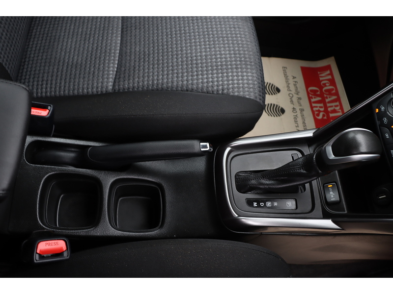 Suzuki 1.5H MOTION SUV 5DR PETROL HYBRID AGS AUTO HEATED SEATS SATNAV DAB STEREO APPLE CARPLAY REAR CAMERA PARKING AIDS 1 OWNER FROM NEW ONLY 12000 MILES FSH 72-74 Mitcham Road