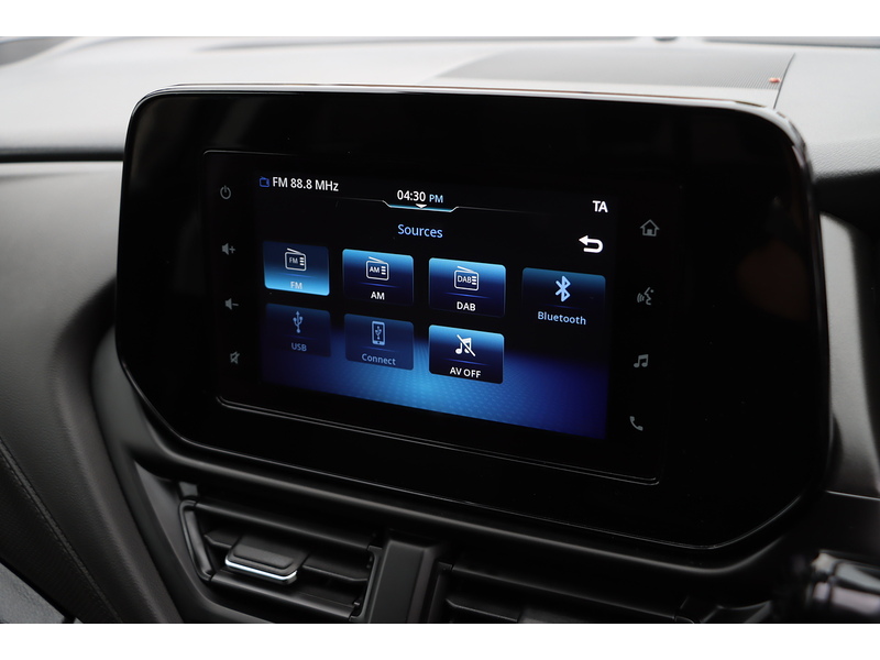 Suzuki 1.5H MOTION SUV 5DR PETROL HYBRID AGS AUTO HEATED SEATS SATNAV DAB STEREO APPLE CARPLAY REAR CAMERA PARKING AIDS 1 OWNER FROM NEW ONLY 12000 MILES FSH 72-74 Mitcham Road