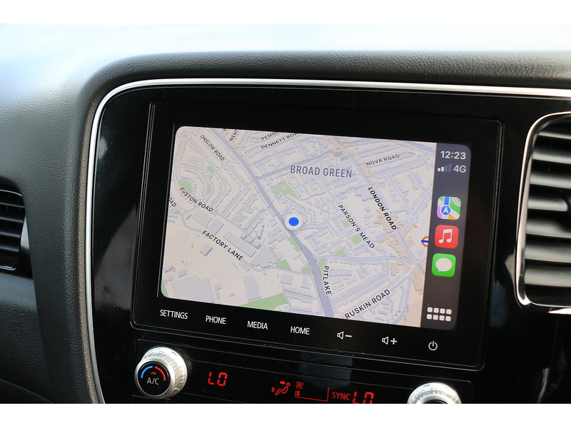 Mitsubishi 2.0 MIVEC EXCEED SUV 5DR PETROL CVT 4WD AUTO 7 SEATER HEATED SEATS SAT NAV BLUETOOTH APPLE CARPLAY REAR & 360 CAMERA JUST 1 OWNER ONLY 74000 MILES FSH 72-74 Mitcham Road