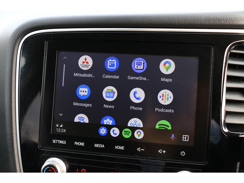 Mitsubishi 2.0 MIVEC EXCEED SUV 5DR PETROL CVT 4WD AUTO 7 SEATER HEATED SEATS SAT NAV BLUETOOTH APPLE CARPLAY REAR & 360 CAMERA JUST 1 OWNER ONLY 74000 MILES FSH 72-74 Mitcham Road