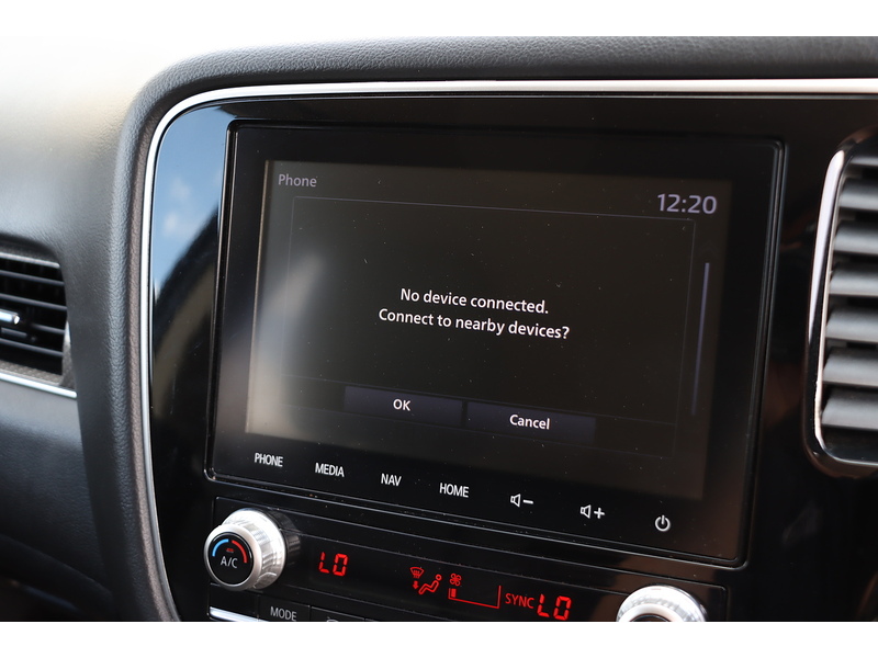 Mitsubishi 2.0 MIVEC EXCEED SUV 5DR PETROL CVT 4WD AUTO 7 SEATER HEATED SEATS SAT NAV BLUETOOTH APPLE CARPLAY REAR & 360 CAMERA JUST 1 OWNER ONLY 74000 MILES FSH 72-74 Mitcham Road