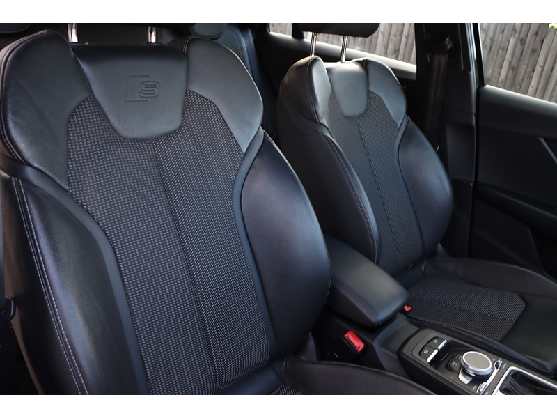 Audi 1.5 TFSI COD 35 S LINE SUV 5DR PETROL S TRONIC AUTO SAT NAV BLUETOOTH DAB STEREO APPLE CARPLAY PARKING AIDS JUST 1 OWNER FROM NEW ONLY 30000 MILES FSH 72-74 Mitcham Road