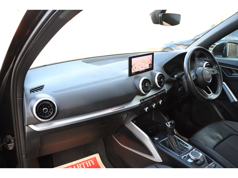 Audi 1.5 TFSI COD 35 S LINE SUV 5DR PETROL S TRONIC AUTO SAT NAV BLUETOOTH DAB STEREO APPLE CARPLAY PARKING AIDS JUST 1 OWNER FROM NEW ONLY 30000 MILES FSH 72-74 Mitcham Road