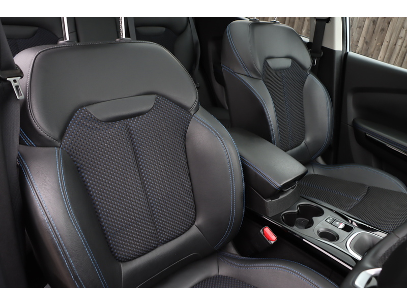 Renault 1.3 TCE S EDITION SUV 5DR PETROL EDC AUTO PAN ROOF SATNAV BLUETOOTH DAB RADIO APPLE CARPLAY REAR CAMERA PARKING AIDS JUST 1 OWNER ONLY 14000 MILES FSH 72-74 Mitcham Road