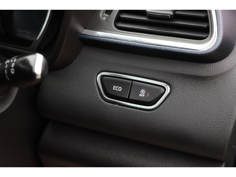 Renault 1.3 TCE S EDITION SUV 5DR PETROL EDC AUTO PAN ROOF SATNAV BLUETOOTH DAB RADIO APPLE CARPLAY REAR CAMERA PARKING AIDS JUST 1 OWNER ONLY 14000 MILES FSH 72-74 Mitcham Road